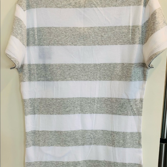 Tommy Hilfiger tshirt - Picture 2 of 2